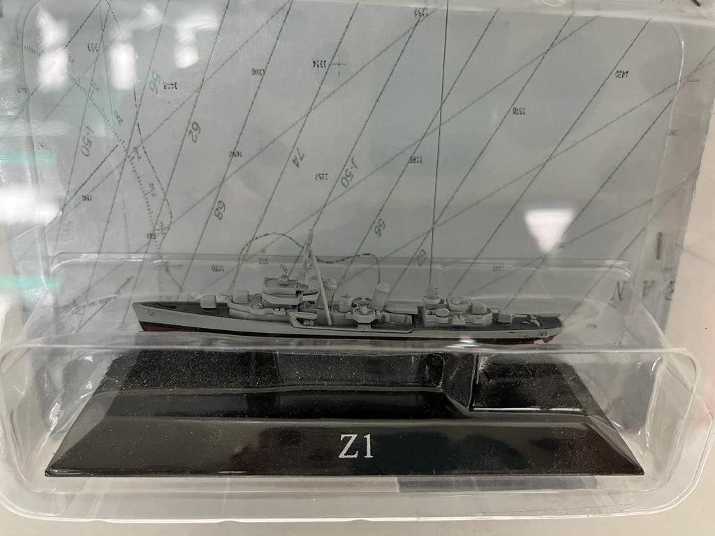 NAVE DA GUERRA Z1